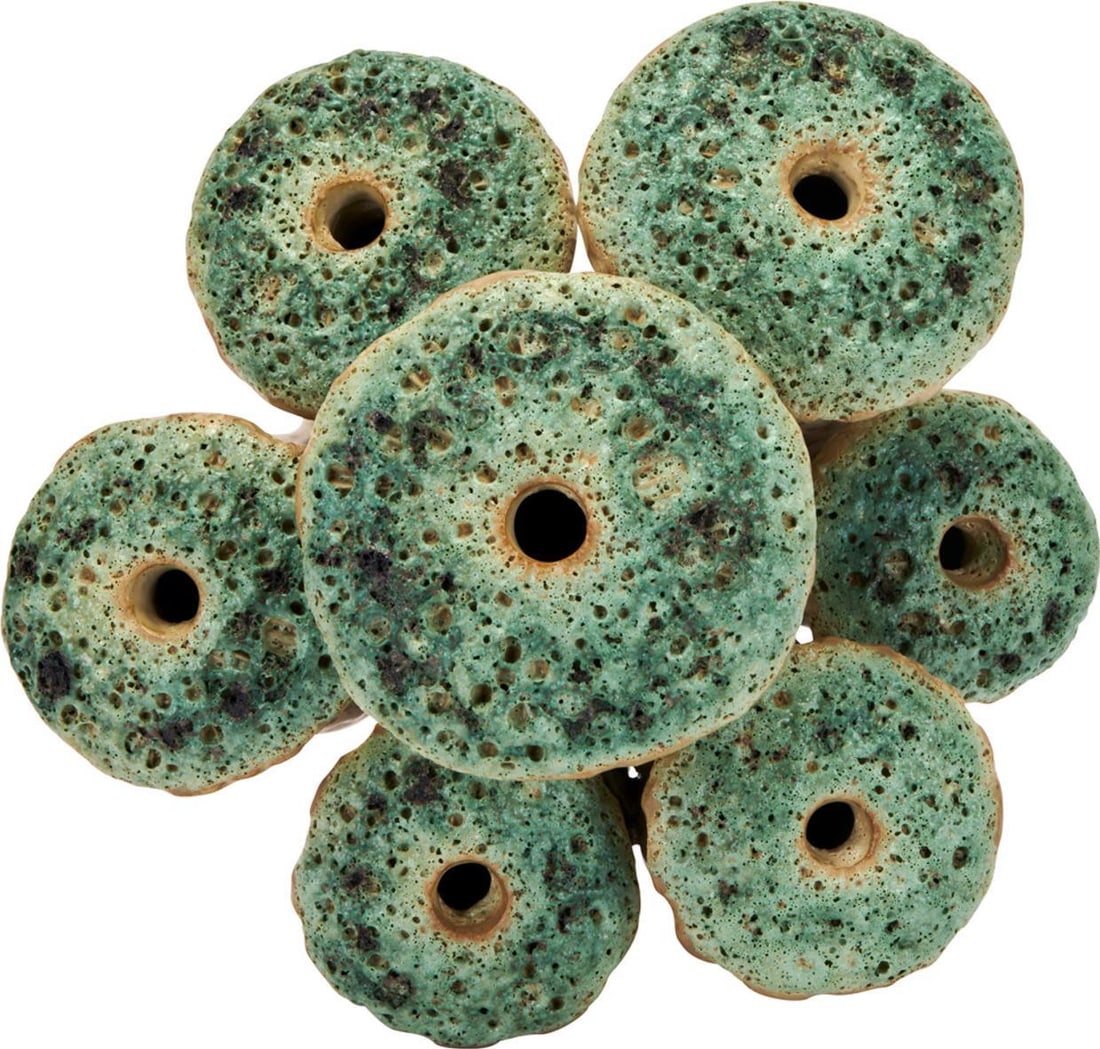 Handmade Large Green Ceramic Mushroom Vase: Handmade Large Green Ceramic Mushroom Vase This exquisite Artisan Green Ceramic Vase features a stunning handmade design, perfect for adding a touch of elegance to any space. With its vibrant green fi