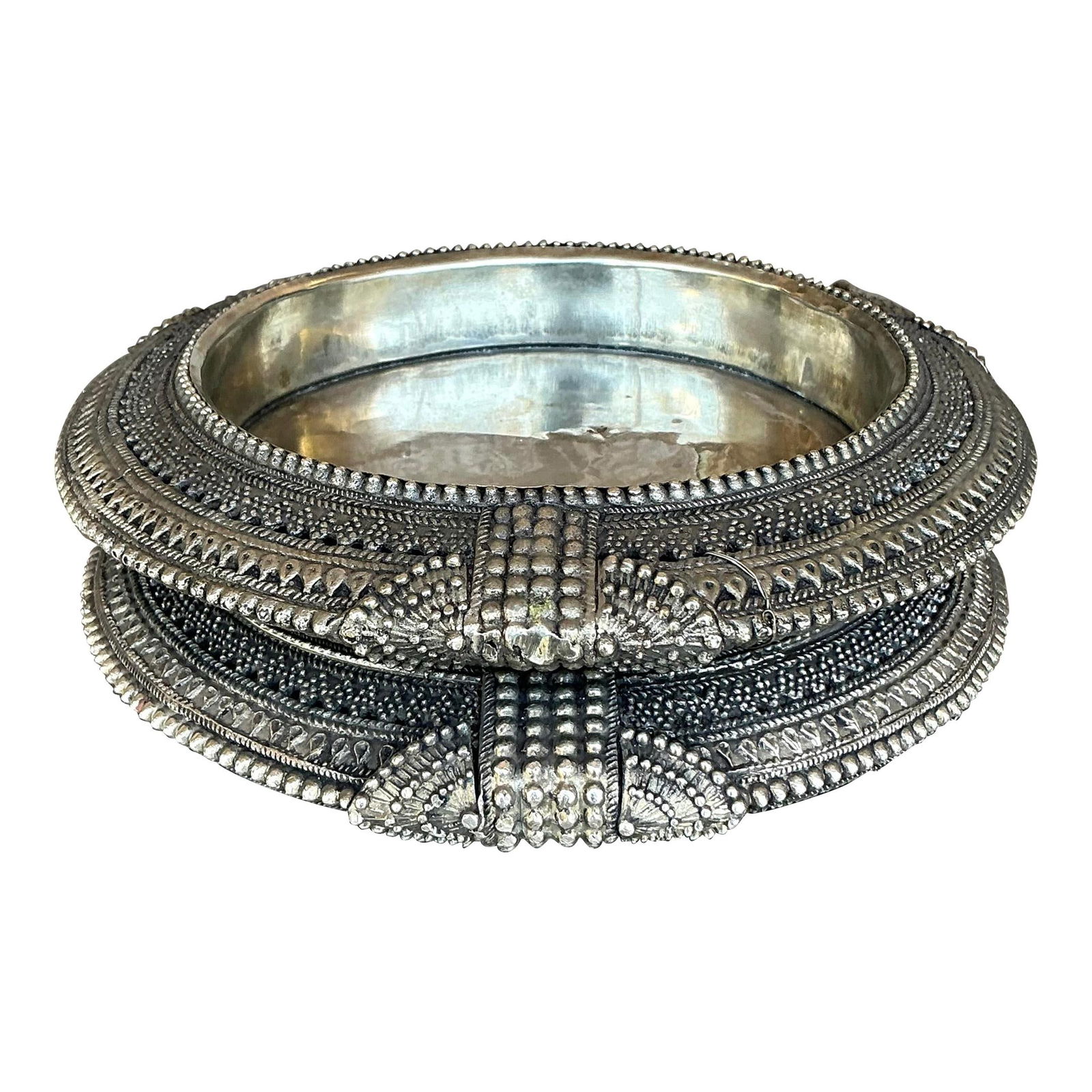 Vintage Tibetan Metal Catch All Trays Set of Two Silver Elegance: Vintage Tibetan Metal Catch All Trays Set of Two Silver Elegance Elevate your organization with this set of two Vintage Tibetan Metal Catch All Trays. Expertly crafted, these trays showcase a