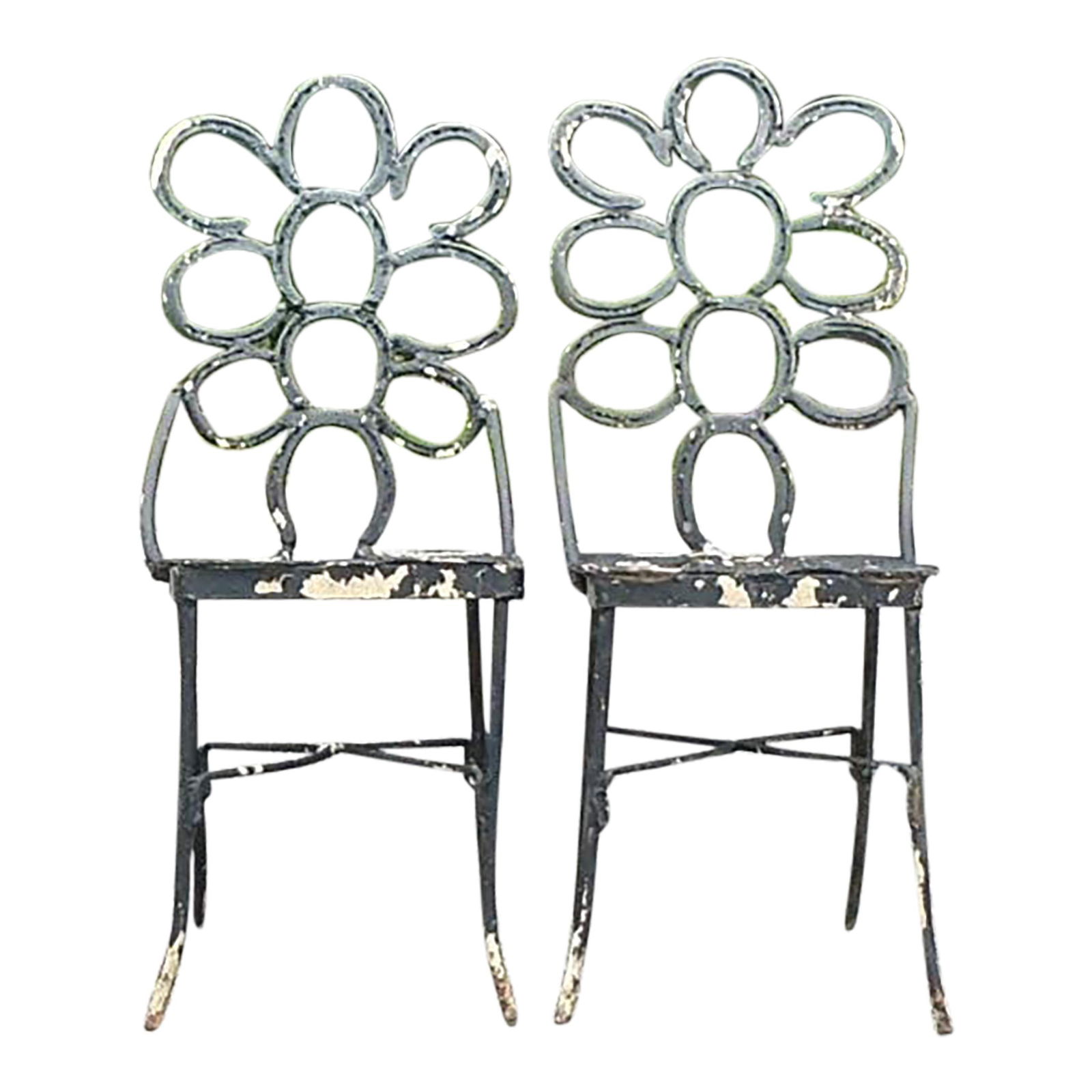Vintage Boho Pair of Hand-Forged Horseshoe Chairs in Ebony Metal: Vintage Boho Pair of Hand-Forged Horseshoe Chairs in Ebony Metal Elevate your decor with this captivating pair of Vintage Boho Hand-Forged Horseshoe Chairs. Meticulously crafted from hand-forged metal