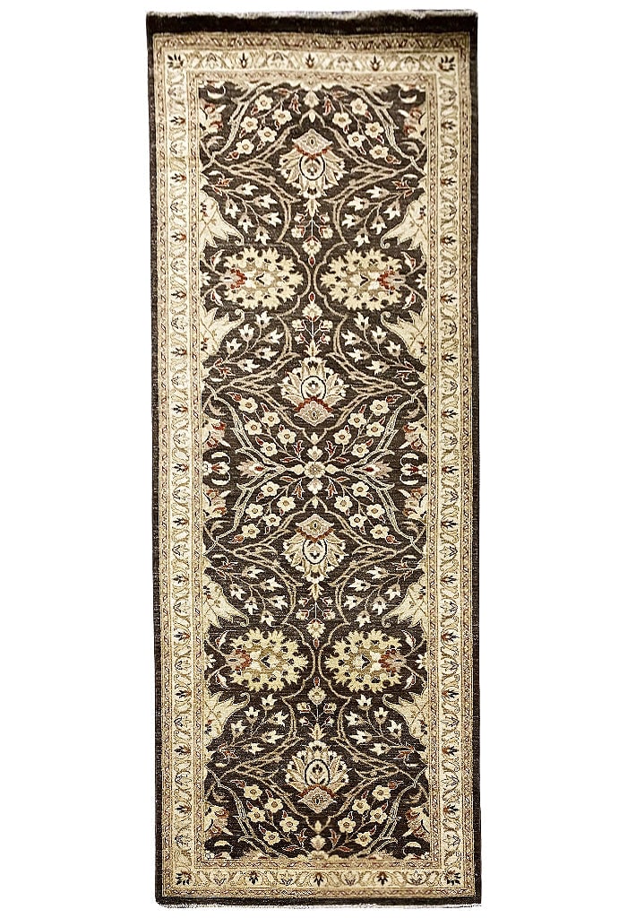 Handmade Natural Wool Runner 4.1 x 11.9 ft Elegant Design: Handmade Natural Wool Runner 4.1 x 11.9 ft Elegant Design Free continental US Shipping Enhance your space with this stunning handmade natural wool runner, measuring 4.1 x 11.9 feet. Perfect for hallwa