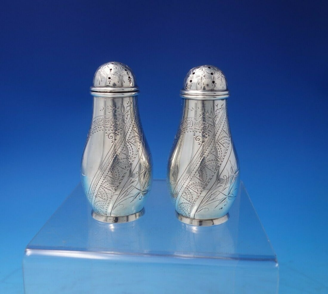 Whiting Antique Rosette Sterling Silver Salt Pepper Shaker Set 2pc (1 of 7)