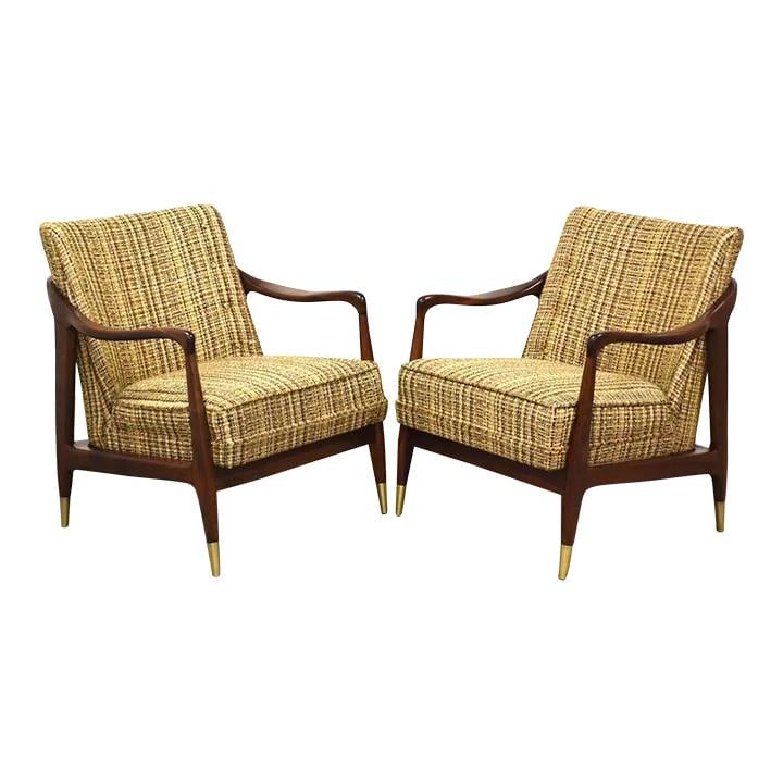 Mid-Century Walnut Lounge Chairs Pair Brass Ferrules Gio Ponti Style: Mid-Century Walnut Lounge Chairs Pair Brass Ferrules Gio Ponti Style Enhance your living space with this stunning pair of mid-century modern sculptural lounge chairs, crafted from rich walnut and insp