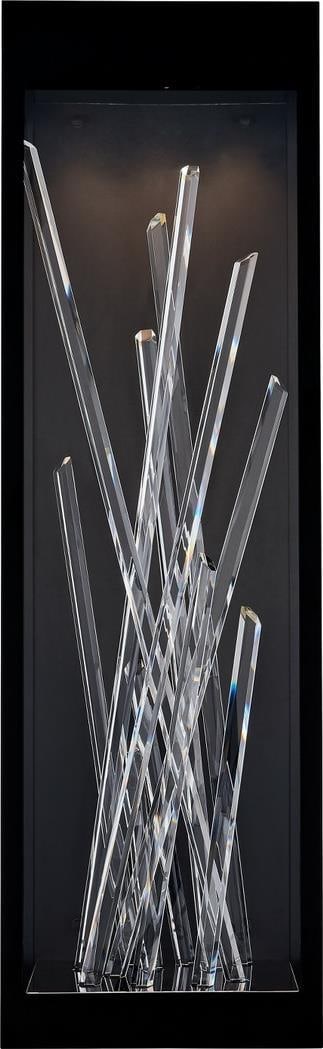 Kalco Luxury Arpione Outdoor Wall Sconce Chrome 18W LED Dimmable: Kalco Luxury Arpione Outdoor Wall Sconce Chrome 18W LED Dimmable Elevate your outdoor ambiance with the Luxury Arpione Esterno Sconce in Chrome. This modern luxury wall sconce features a sleek chrome