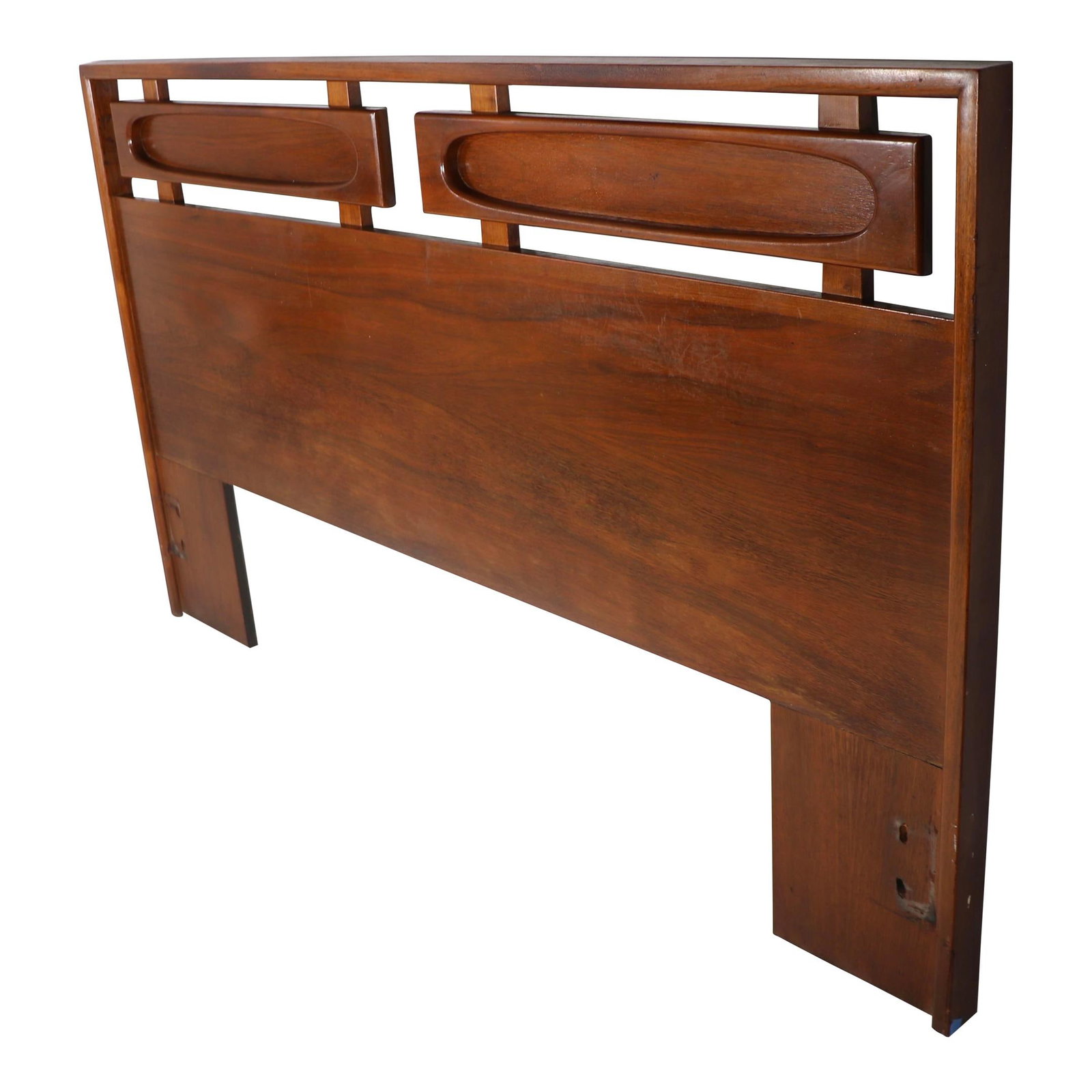 Mid Century Walnut Full Size Headboard with Sculptural Design: Mid Century Walnut Full Size Headboard with Sculptural Design This elegant Mid Century full size headboard showcases a chic architectural design with modernist sculptural elements. The headboard featu