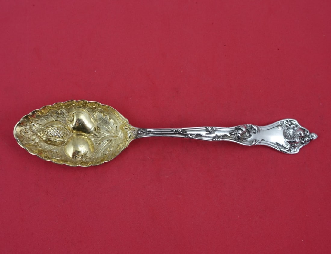 Reed and Barton Intaglio Sterling Silver Berry Spoon Hand Chased 8.5 in (1 of 3)