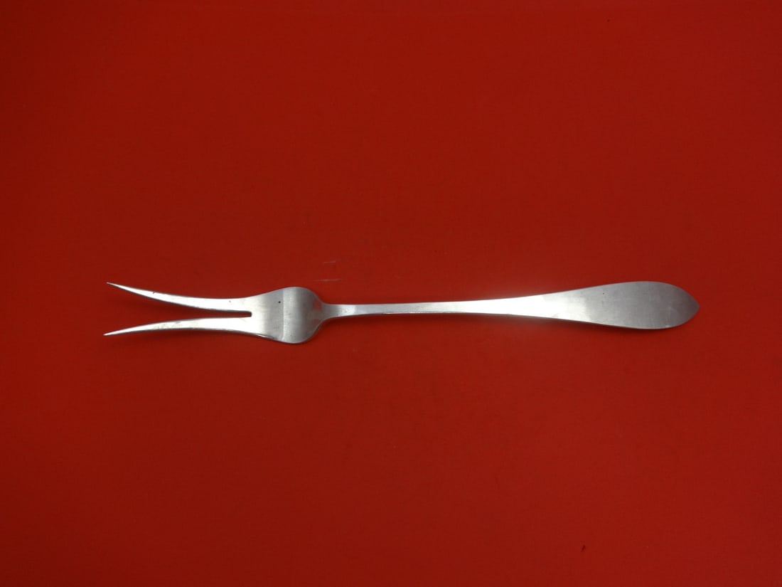 Porter Blanchard Sterling Silver 2-Tine Serving Fork 10 1/4" Pointed Pattern: Porter Blanchard Sterling Silver 2-Tine Serving Fork 10 1/4" Pointed Pattern This elegant serving fork from Porter Blanchard features a pointed pattern and is crafted from high-quality sterling silver