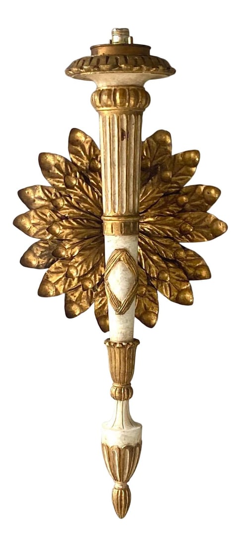 Vintage Neoclassical Gilt Flower Wall Lamp Alabaster Finish: Vintage Neoclassical Gilt Flower Wall Lamp Alabaster Finish This stunning vintage neoclassical gilt flower wall lamp features exquisite gold finishes over a gesso base, showcasing a beautiful floral