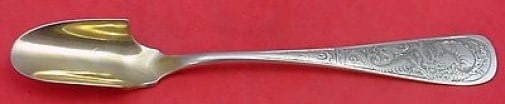 Durgin Sterling Silver Cheese Scoop Dragon Design 8 Inch: Durgin Sterling Silver Cheese Scoop Dragon Design 8 Inch This exquisite cheese scoop from Durgin features a striking dragon design inspired by medieval art. Made from high-quality sterling silver, it