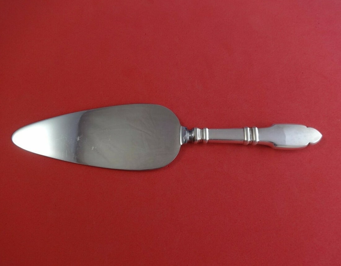 Robert Bruce Cake Server 10 Inch by Graff W and D Sterling Silver Antique: Robert Bruce Cake Server 10 Inch by Graff W and D Sterling Silver Antique Presenting the exquisite Robert Bruce Cake Server by Graff W and D, a stunning piece crafted from sterling silver. This