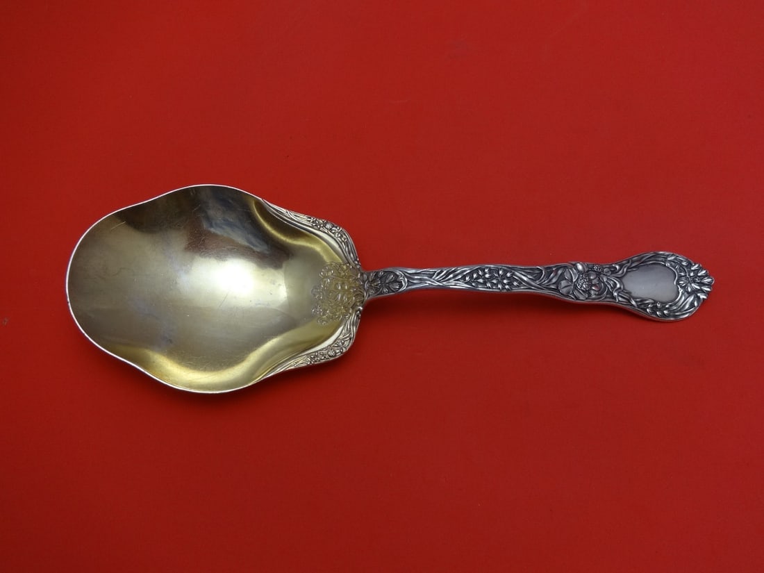Gorham Meadow Sterling Silver Berry Spoon Gold Wash 8 7/8 Inch: Gorham Meadow Sterling Silver Berry Spoon Gold Wash 8 7/8 Inch This exquisite serving spoon from Gorham features the classic Meadow pattern, beautifully crafted from sterling silver with a luxurious
