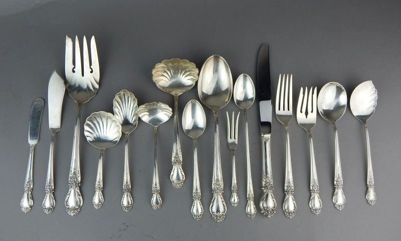 Brocade International Sterling Silver 80pc Set for 12 89.7 ozt 1950 (1 of 4)
