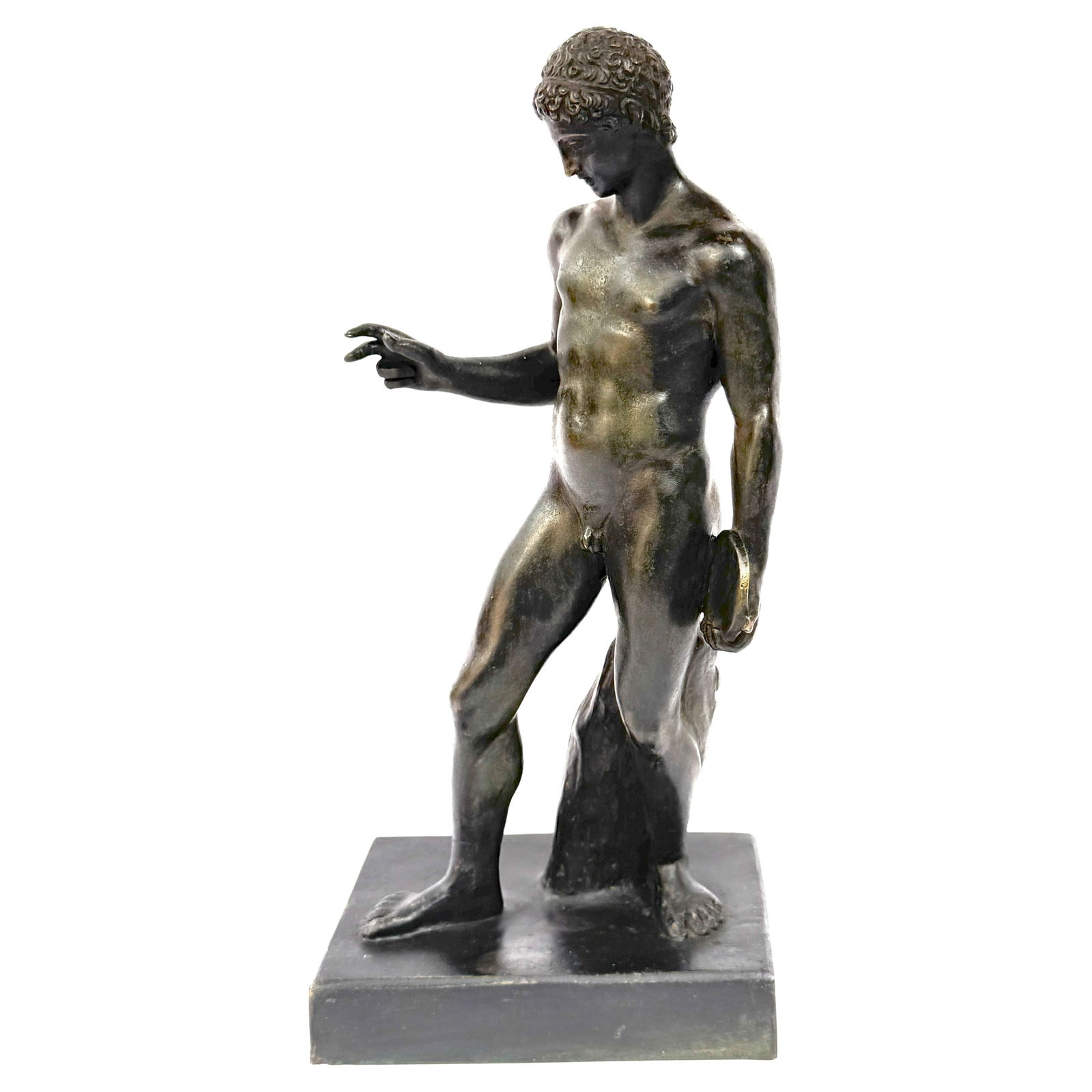 19th Century Italian Bronze Sculpture Nude Discus Athlete Naples Foundry: 19th Century Italian Bronze Sculpture Nude Discus Athlete Naples Foundry This exquisite 19th-century Italian bronze sculpture captures a nude discus athlete in repose, showcasing the artistry of the G