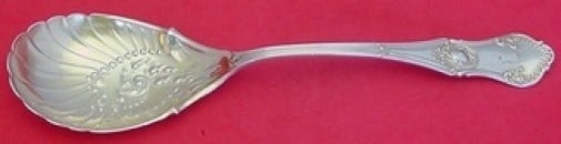 Gorham Regent Sterling Silver Berry Spoon Gold Washed Shell Bowl 8 3/4": Gorham Regent Sterling Silver Berry Spoon Gold Washed Shell Bowl 8 3/4" This exquisite serving spoon features the elegant Regent pattern by Gorham. Crafted from high-quality sterling silver, it showca