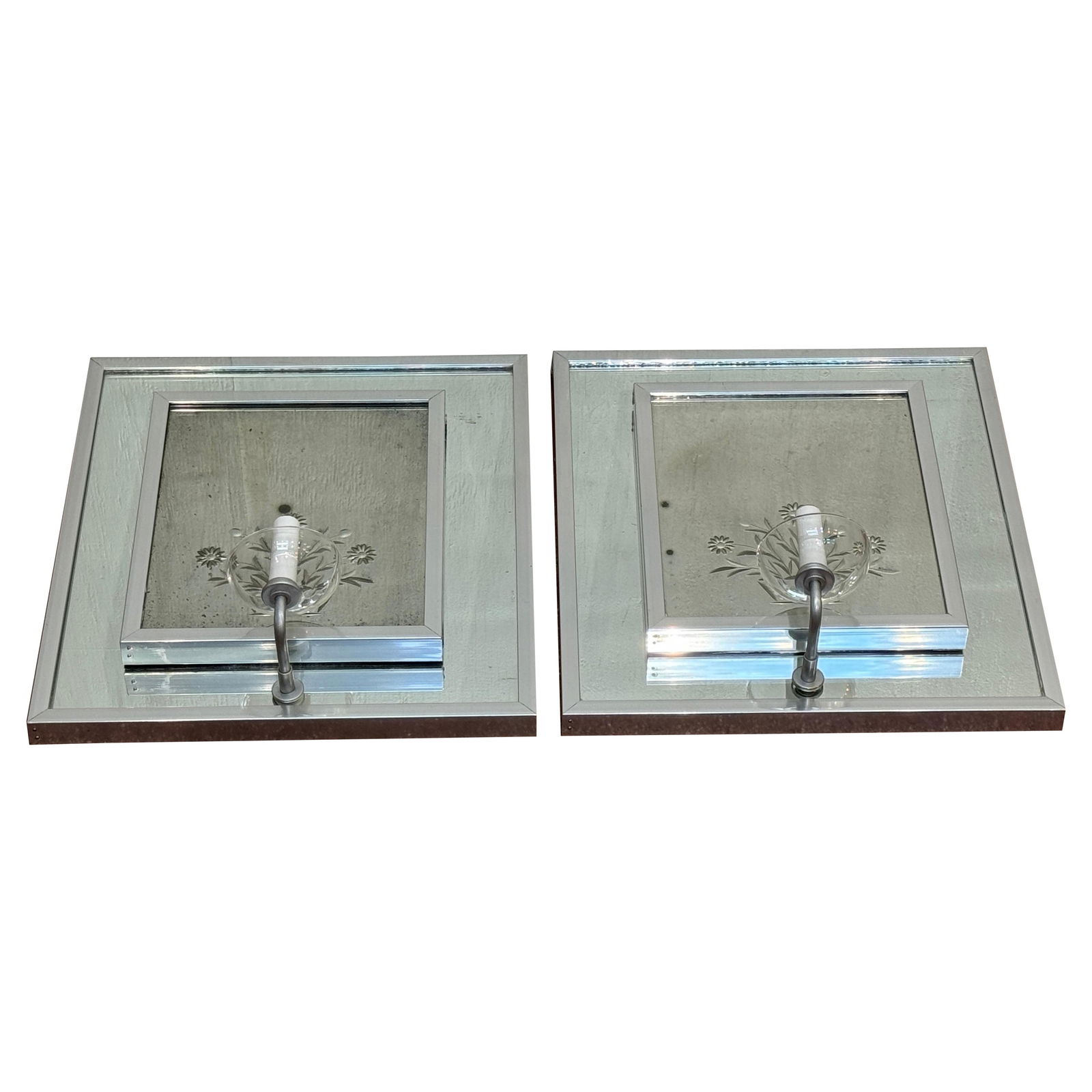 1960s French Modern Engraved Floral Mirror Crystal Wall Sconce Pair: 1960s French Modern Engraved Floral Mirror Crystal Wall Sconce Pair This exquisite pair of French Modern engraved floral basket mirror and crystal wall sconces, dating to the circa 1960s, showcases a