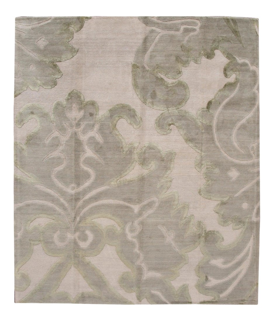Contemporary Hand-Knotted Tibetan Rug 8' x 10' Gray Wool: Contemporary Hand-Knotted Tibetan Rug 8' x 10' Gray Wool This exquisite hand-knotted modern Tibetan rug features a sophisticated gray field adorned with cream-colored artistic accents. Measuring 8' x
