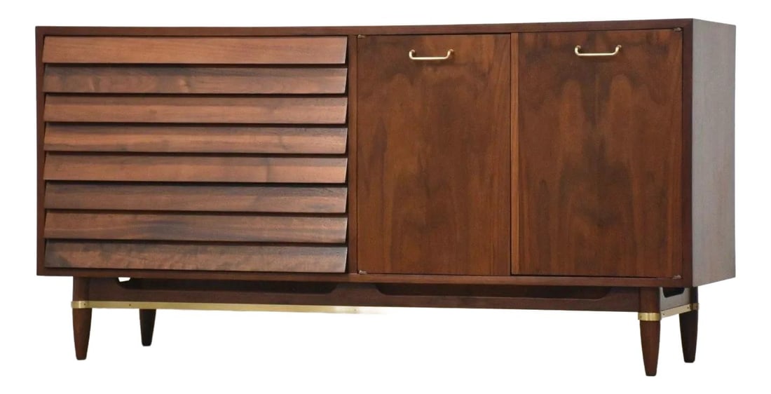 1960s Merton Gershun Walnut Dresser American of Martinsville Brass Accents: 1960s Merton Gershun Walnut Dresser American of Martinsville Brass Accents Discover this exquisite mid-century modern walnut dresser, meticulously designed by Merton Gershun for the American of Martin