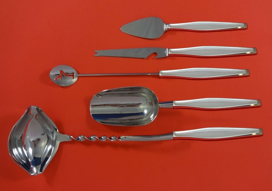 Gorham Classique Sterling Silver 5pc Cocktail Bar Set: Gorham Classique Sterling Silver 5pc Cocktail Bar Set Elevate your entertaining experience with this exquisite Classique by Gorham Sterling Silver Cocktail Party Bar Serving Set. This custom-made 5-pi