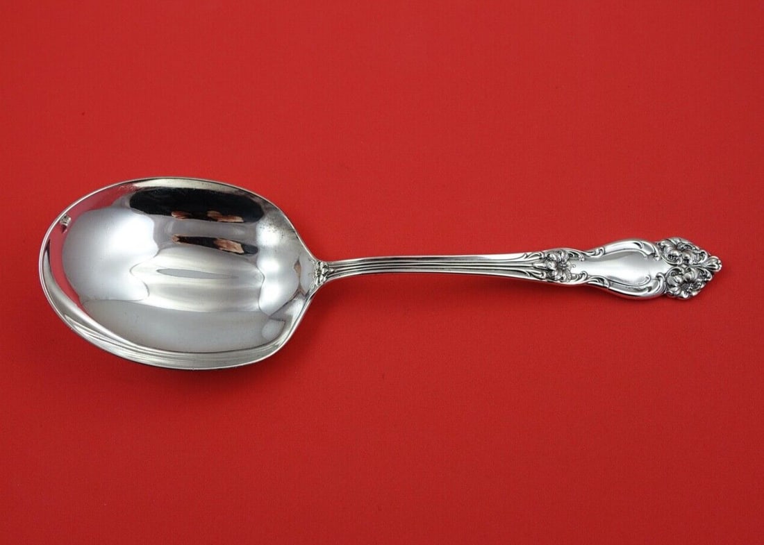 Reed and Barton Amaryllis Sterling Silver Berry Spoon 8 3/4" (1 of 2)