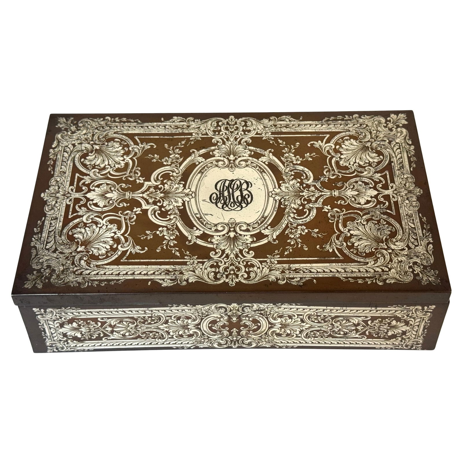 Gorham 1870 Rococo Revival Mixed Metal Humidor Copper Silver: Gorham 1870 Rococo Revival Mixed Metal Humidor Copper Silver This exquisite Rococo Revival style humidor, attributed to Gorham and dated 1870, showcases a stunning combination of copper and silver. Th
