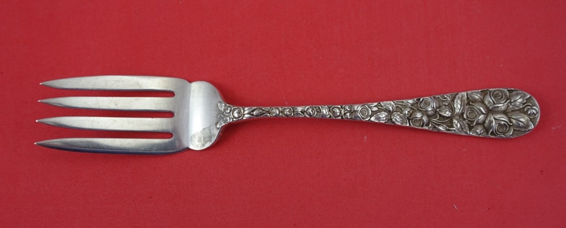 Schofield Baltimore Rose Sterling Silver Beef Fork 7 3/8": Schofield Baltimore Rose Sterling Silver Beef Fork 7 3/8" This exquisite serving fork, known as the Baltimore Rose, is crafted by Schofield and made of high-quality sterling silver. Measuring 7 3/8 in