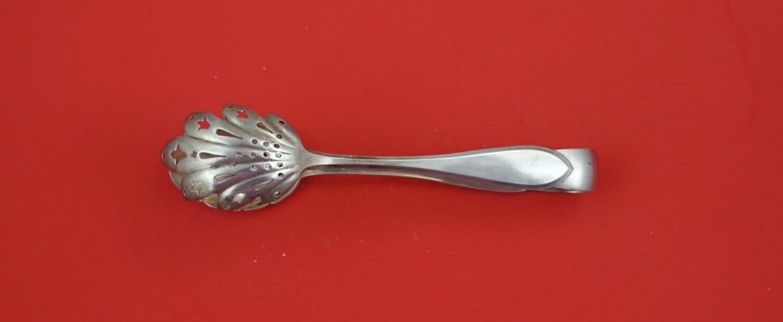 International Sterling Silver John Winthrop Ice Tongs 6 3/4" Serving Piece: International Sterling Silver John Winthrop Ice Tongs 6 3/4" Serving Piece Enhance your entertaining with the exquisite John Winthrop ice tongs by International Sterling Silver. These elegantly pierce