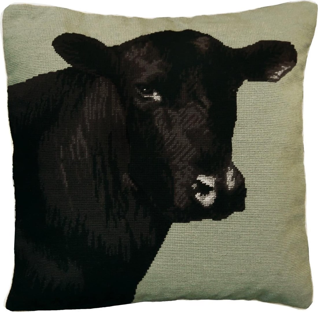 Elegant 20x20 Wool Pillow with Black Angus Design: Elegant 20x20 Wool Pillow with Black Angus Design Introducing an elegant wool pillow featuring a charming Black Angus design, perfect for enhancing your home decor. This decorative pillow is crafted f