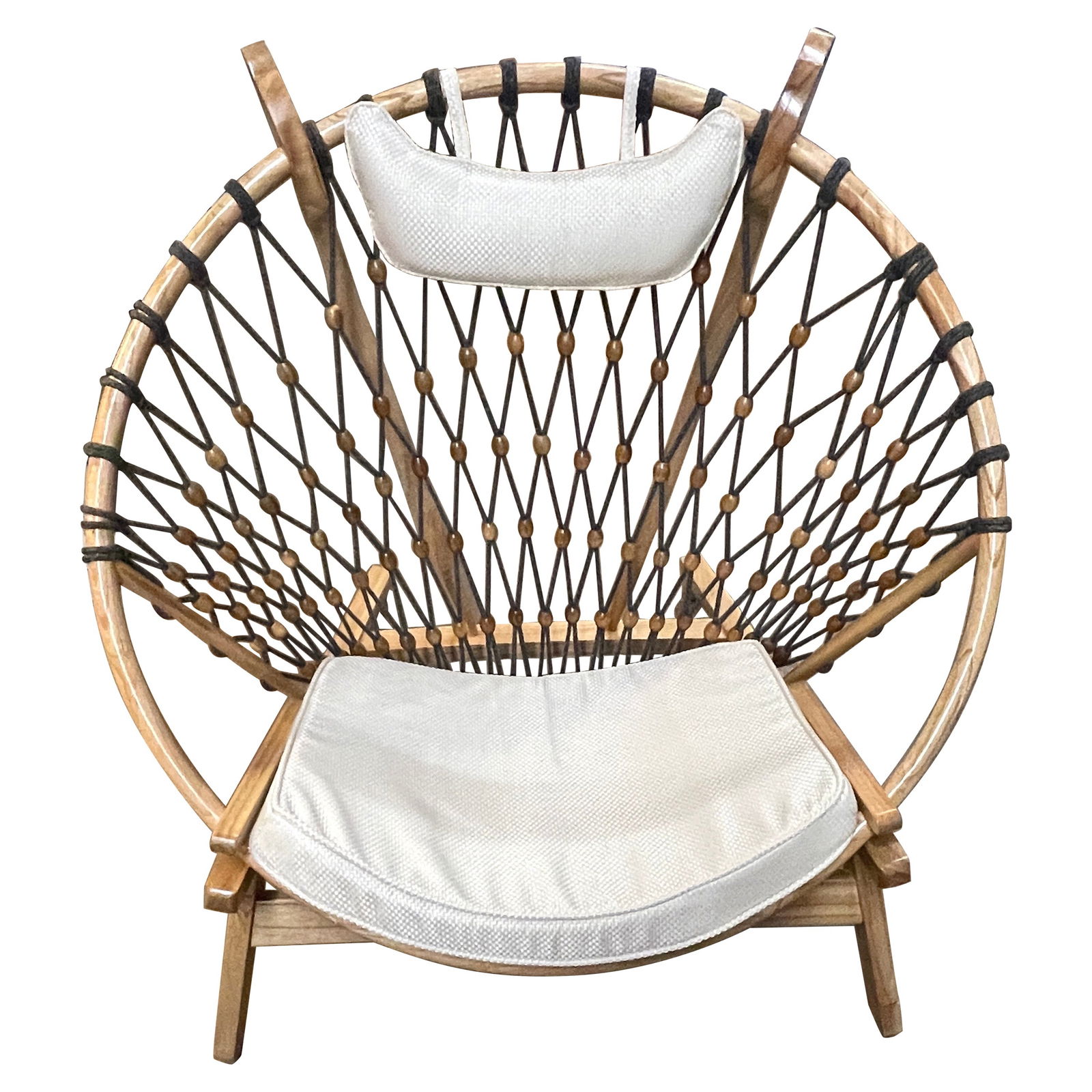 Modern Round Snowshoe Lounge Chair Wood and Woven Rope (1 of 8)