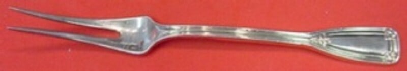 Tiffany & Co Saint Dunstan Sterling Silver 2-Tine Fruit Fork 6 1/8": Tiffany & Co Saint Dunstan Sterling Silver 2-Tine Fruit Fork 6 1/8" This exquisite fruit fork from Tiffany & Co. features the elegant Saint Dunstan pattern, crafted in sterling silver. Measuring 6 1/8