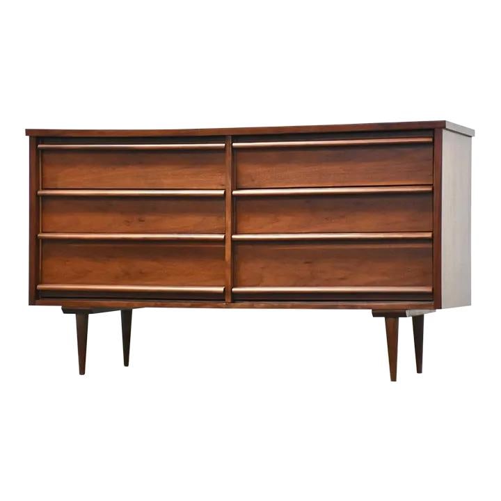 1960s Mid Century Walnut Dresser with Sculpted Pulls (1 of 8)