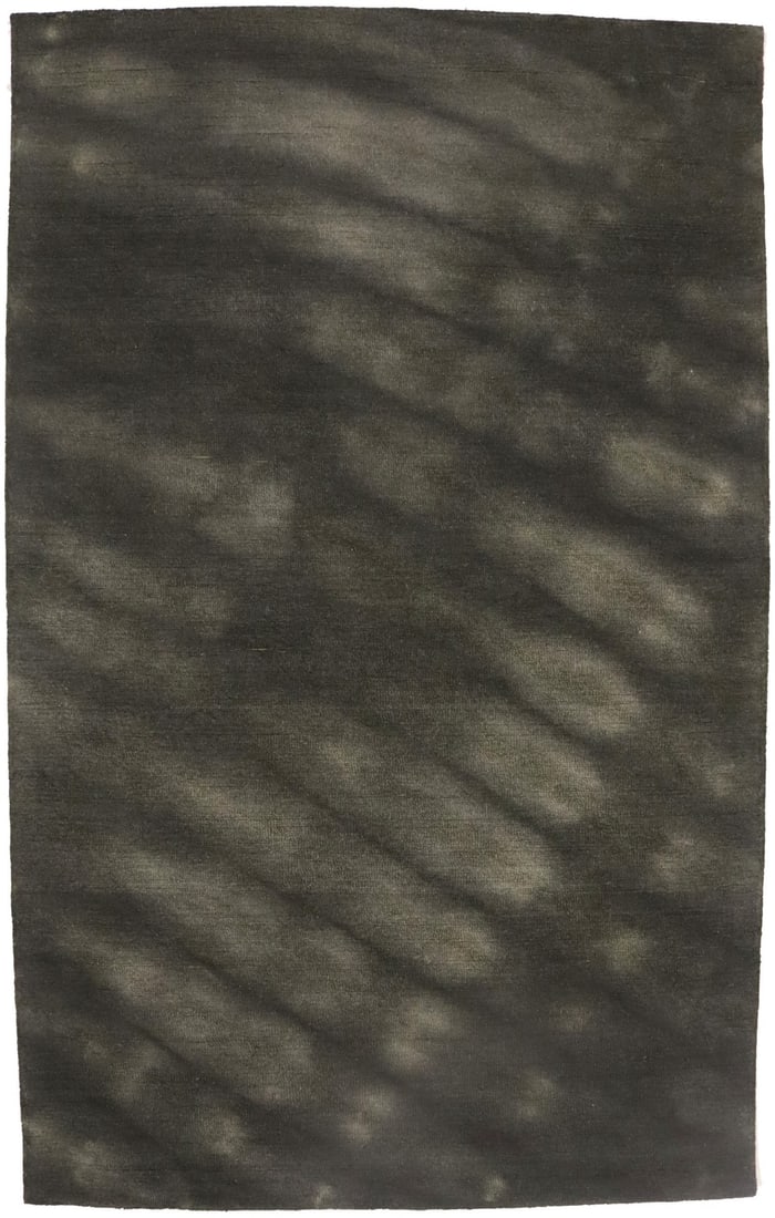 Charcoal Hand-Tufted Wool Area Rug 5x8 ft Modern Geometric Design: Charcoal Hand-Tufted Wool Area Rug 5x8 ft Modern Geometric Design Enhance your living space with this stunning 5x8 ft Charcoal Hand-Tufted Wool Rug featuring a modern tie-dye style. Crafted from high-