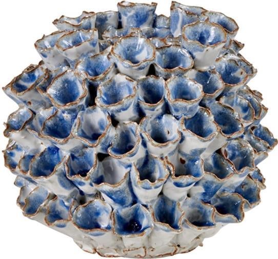 Handmade Green Coral Design Vase 6.5H Unique Home Decor: Handmade Green Coral Design Vase 6.5H Unique Home Decor This unique vase features a stunning coral design, hand-crafted to add a touch of elegance to any space. Standing at 6.5 inches tall, this maste