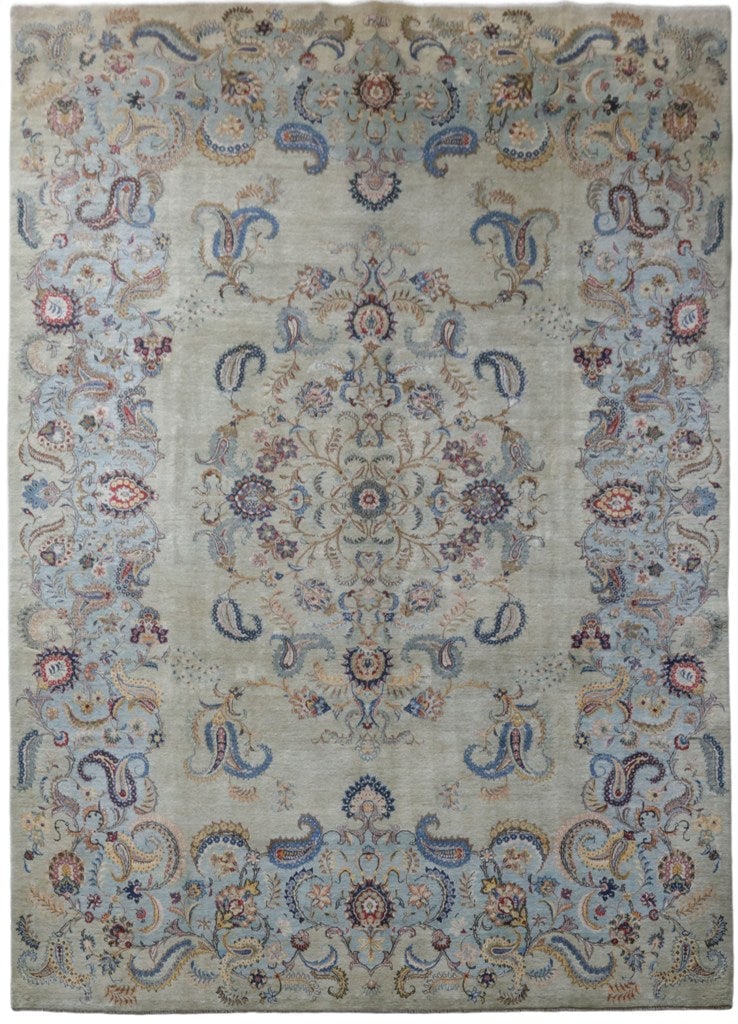 Handcrafted 9' x 13' Greenish Grey Persian Kashan Rug: Handcrafted 9' x 13' Greenish Grey Persian Kashan Rug Free continental US Shipping This exquisite Persian Kashan rug is handcrafted by skilled artisans, showcasing traditional Persian designs in a ble