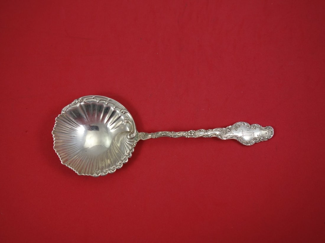 Durgin Watteau Sterling Silver Pea Spoon Non-Pierced 7.5 Inch: Durgin Watteau Sterling Silver Pea Spoon Non-Pierced 7.5 Inch This exquisite Watteau pattern pea spoon by Durgin is crafted from high-quality sterling silver, showcasing a beautifully designed non-pie