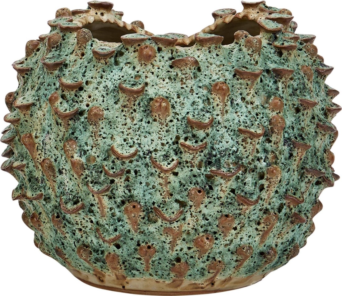 Moss Green Ceramic Barnacle Vase Ocean Design 6x8x8: Moss Green Ceramic Barnacle Vase Ocean Design 6x8x8 This stunning handcrafted vase features an ocean-inspired design that beautifully mimics barnacles, making it a unique addition to any decor. The mo