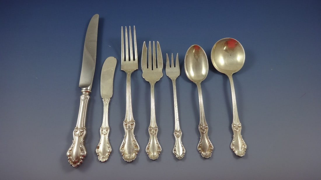 Frank Whiting Georgian Shell Sterling Silver 86 Pc Flatware Set with Storage Chest (1 of 6)