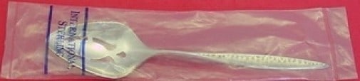 International Sterling Silver Snowflake Serving Spoon 8 3/4 Inch: International Sterling Silver Snowflake Serving Spoon 8 3/4 Inch This exquisite serving spoon is from the acclaimed Snowflake pattern by International. Crafted from high-quality sterling silver, this
