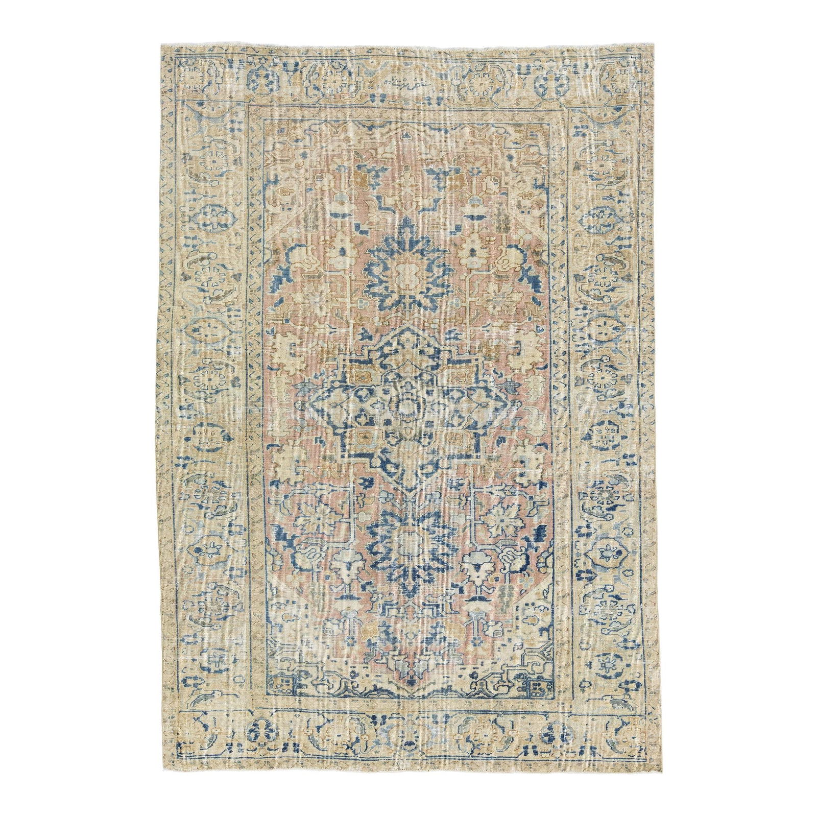 1920s Handmade Persian Heriz Wool Rug Peach Beige Medallion 5.9 x 8.3 ft: 1920s Handmade Persian Heriz Wool Rug Peach Beige Medallion 5.9 x 8.3 ft This stunning 1920s Persian Heriz rug showcases a captivating floral medallion and geometric motif, beautifully crafted in shad