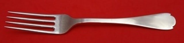 Tiffany & Co. Foxhead Sterling Silver Fork 7 1/8 Inch: Tiffany & Co. Foxhead Sterling Silver Fork 7 1/8 Inch This exquisite Foxhead fork by Tiffany & Co. is crafted from high-quality sterling silver, showcasing the elegant Foxhead pattern. Measuring 7 1/8