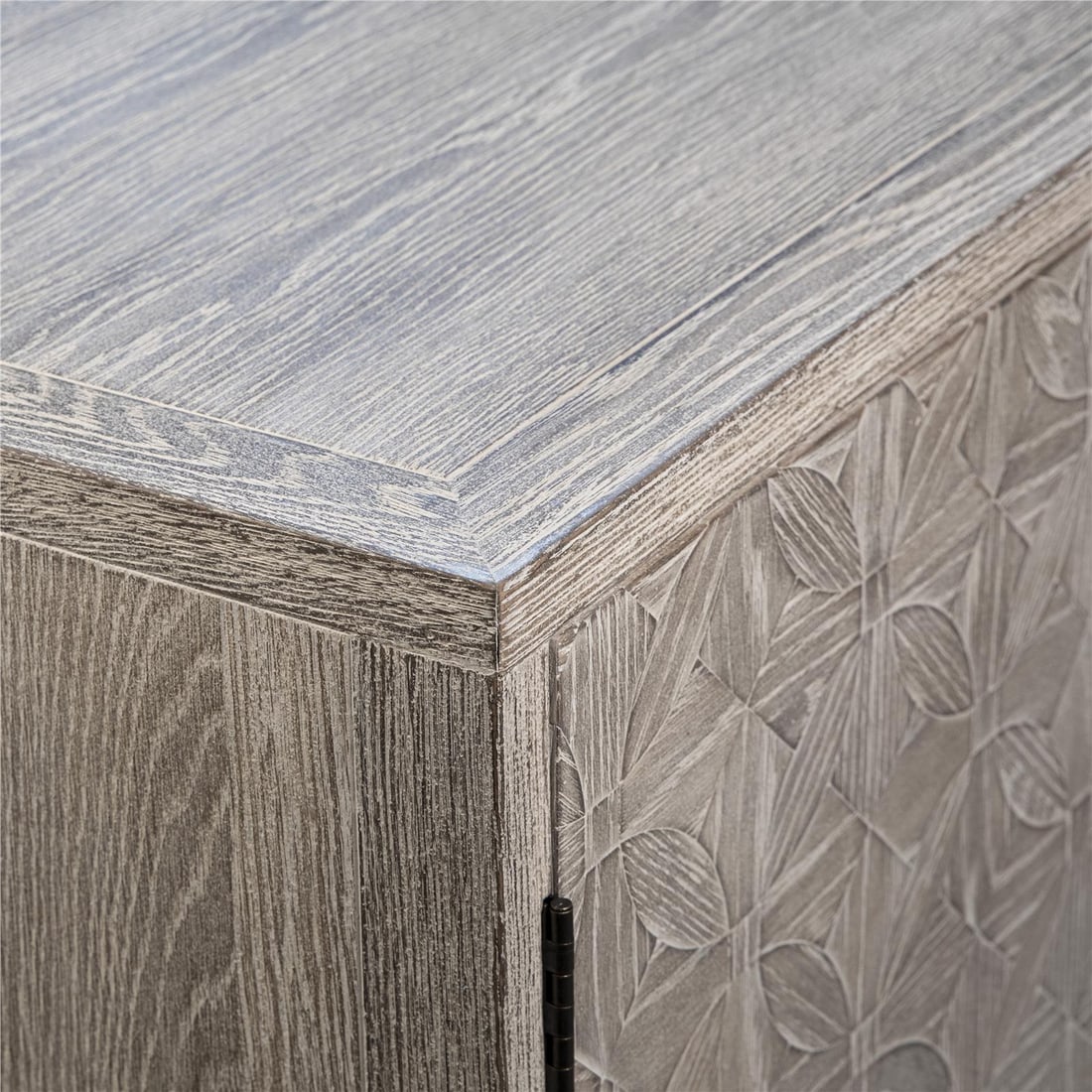 French Style Oak Wood Sideboard with Gunmetal Base: French Style Oak Wood Sideboard with Gunmetal Base Enhance your dining space with this elegantly crafted oak wood sideboard, showcasing a sophisticated French style. This piece features a durable iron