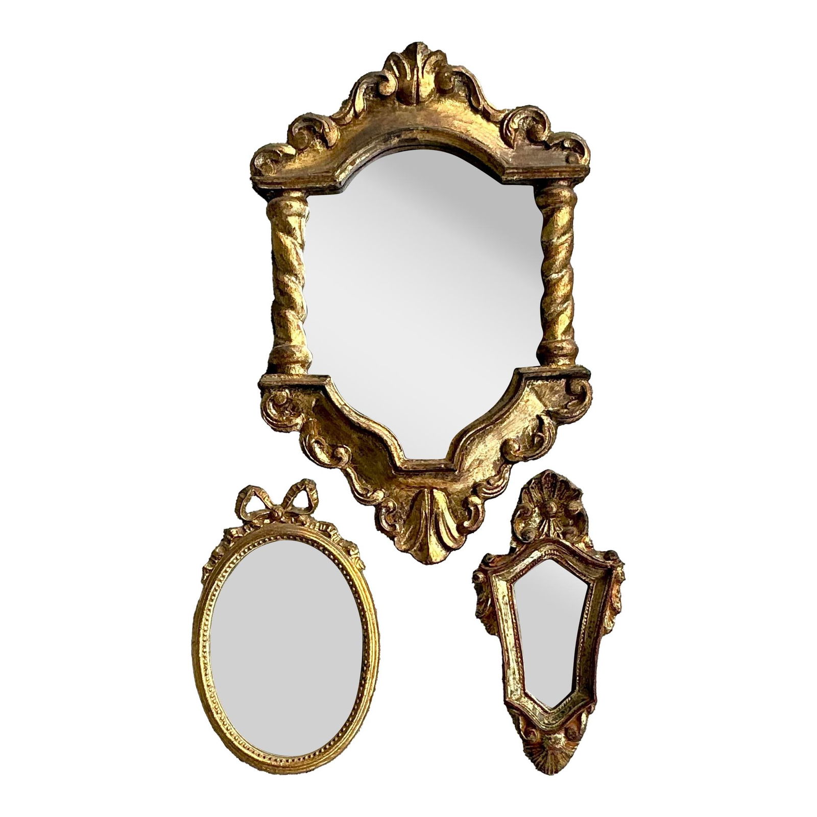 Set of 3 Vintage Italian Gilt Mirrors with Baroque Design: Set of 3 Vintage Italian Gilt Mirrors with Baroque Design Elevate your home decor with this exquisite set of three vintage Italian gilt mirrors. Each mirror features unique baroque-inspired designs,