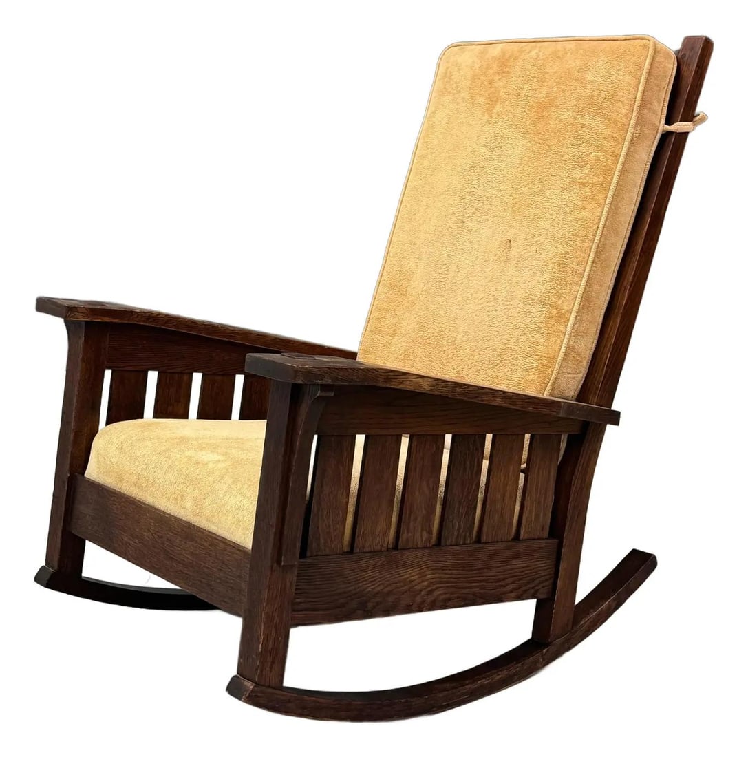 Rare Early 1900s L&JG Stickley Oak Drop Arm Rocking Chair: Rare Early 1900s L&JG Stickley Oak Drop Arm Rocking Chair Discover this rare early 1900s drop arm rocking chair by L&JG Stickley, showcasing exceptional craftsmanship and a timeless design. Constructe