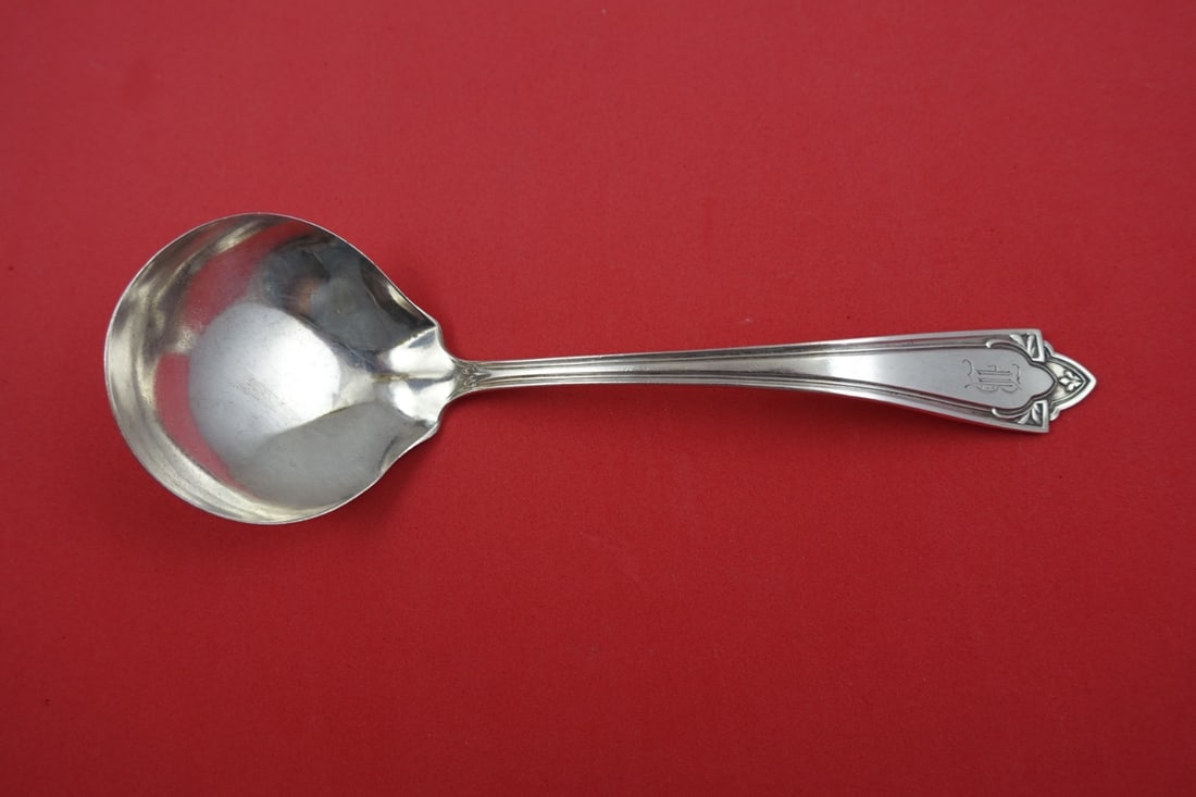Manchester Doric Sterling Silver Gravy Ladle 6.5 Inch Vintage: Manchester Doric Sterling Silver Gravy Ladle 6.5 Inch Vintage This vintage gravy ladle is a beautiful example of the Doric pattern by Manchester, crafted from high-quality sterling silver. Measuring 6