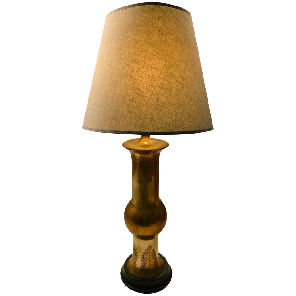 Elegant Asia Modern Chinese Table Lamp with Brass Decoration (1 of 7)
