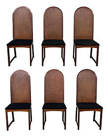 Milo Baughman 1950s Walnut Dining Chairs Set of 6 Black Upholstery: Milo Baughman 1950s Walnut Dining Chairs Set of 6 Black Upholstery This stunning set of six mid-century modern dining chairs, designed by the renowned Milo Baughman for Directional, features a solid w
