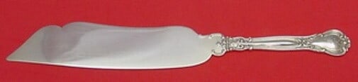 Gorham Chantilly Sterling Silver Vintage Ice Cream Slice 10 1/4": Gorham Chantilly Sterling Silver Vintage Ice Cream Slice 10 1/4" Presenting a vintage ice cream slice from the renowned Chantilly pattern by Gorham. Crafted from sterling silver, this elegant server m