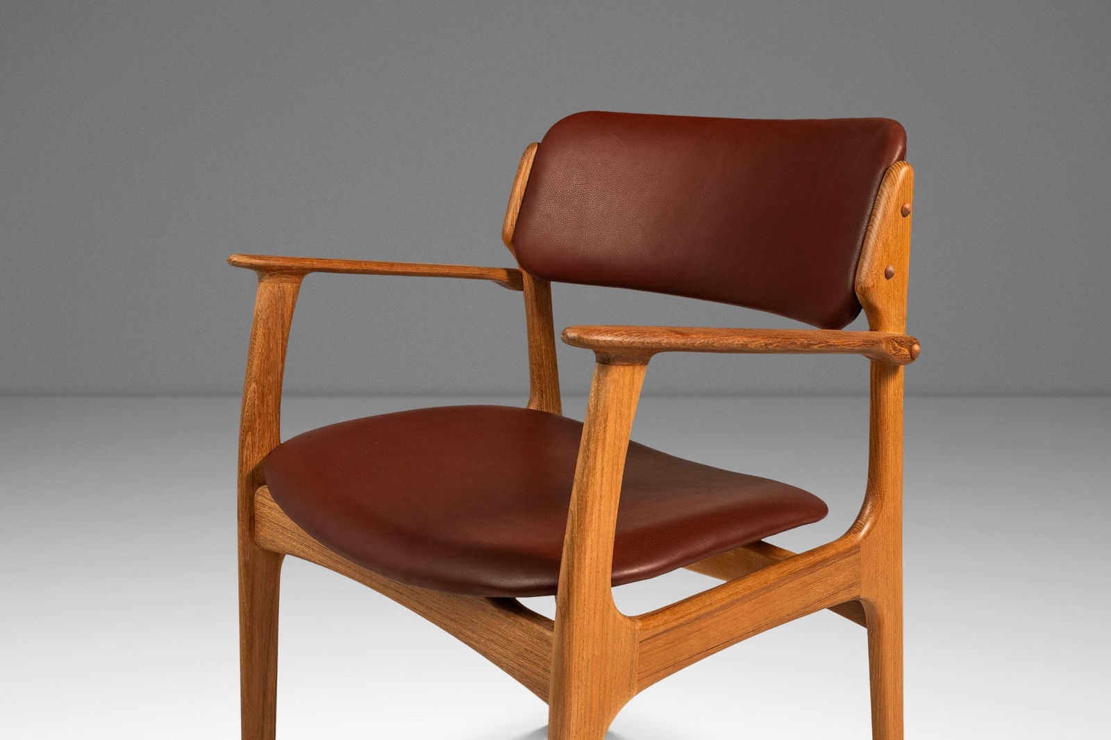 Twelve Model 49 Dining Chairs by Erik Buch in Teak & Oxblood Leather - 9