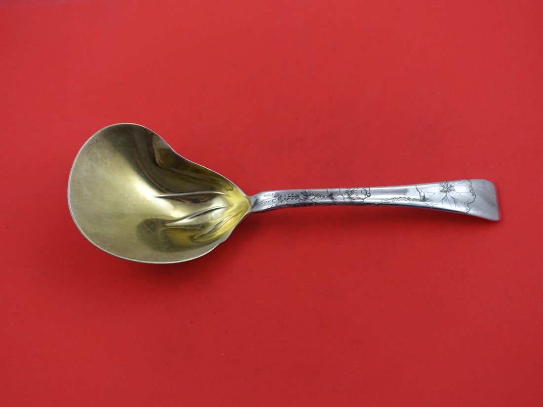 Tiffany & Co. Lap Over Edge Sterling Silver Berry Spoon 9 5/8" Conch Bowl: Tiffany & Co. Lap Over Edge Sterling Silver Berry Spoon 9 5/8" Conch Bowl This exquisite berry spoon, crafted by Tiffany & Co., features the elegant "Lap Over Edge" pattern that showcases a rich varie