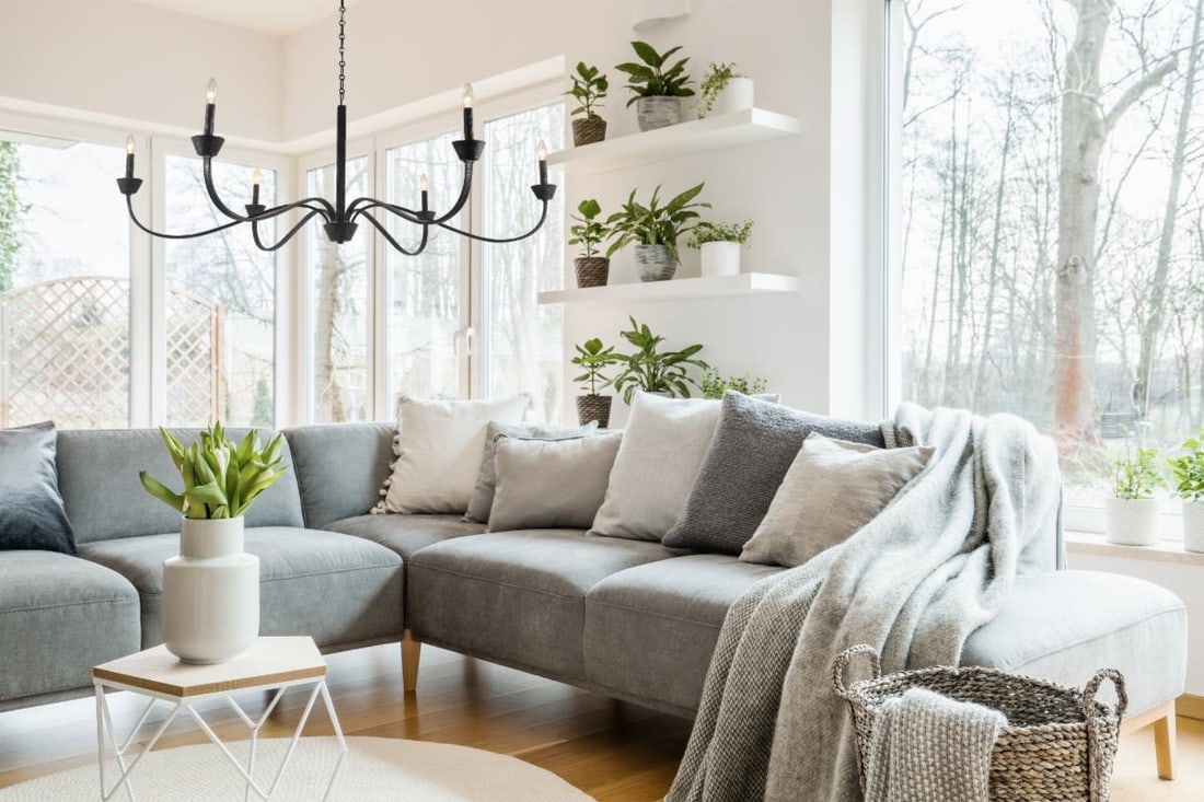 Terracotta Sabine Large Chandelier Aged Black Hammered Iron 20H 60W 60D: Terracotta Sabine Large Chandelier Aged Black Hammered Iron 20H 60W 60D Illuminate your space with the Elegant Sabine Black Iron Chandelier, a stunning addition crafted in an antique or vintage style.