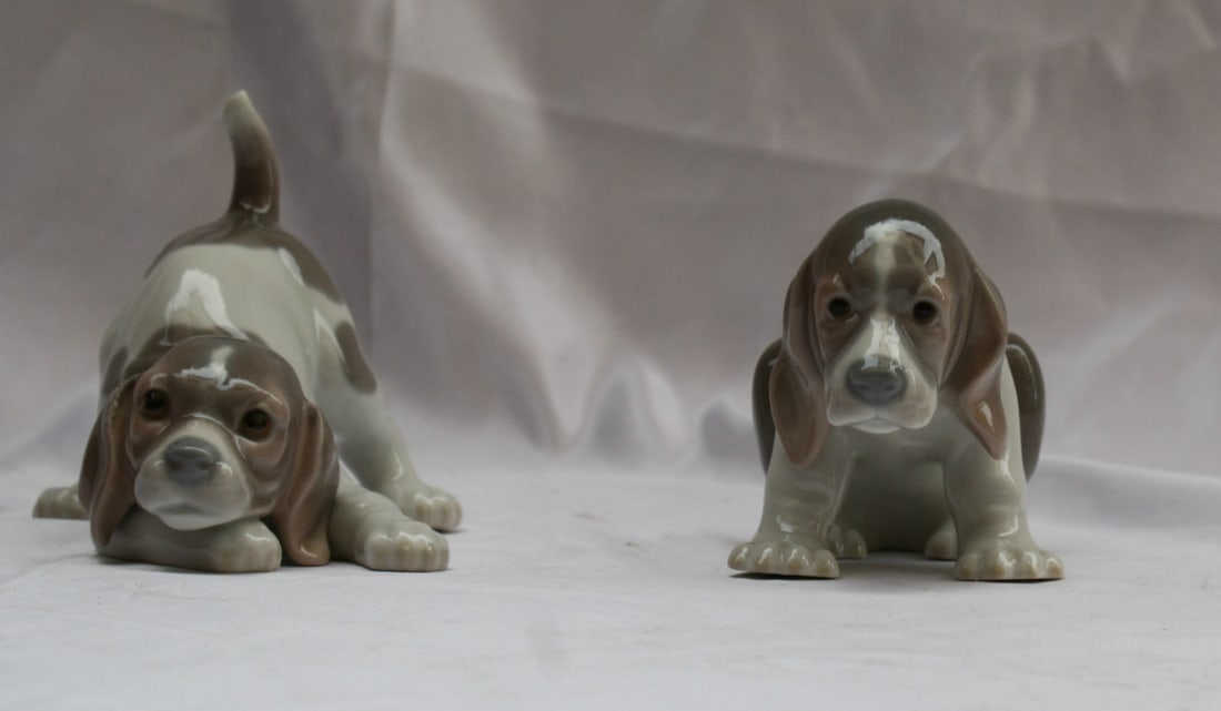 Lladro Hand Painted Porcelain Puppy Figurines 2 Piece Collection (1 of 12)