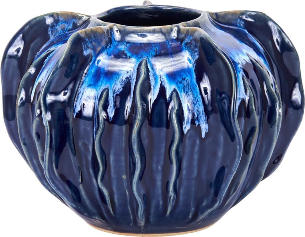 Handmade Large Blue Luffa Vase for Elegant Decor: Handmade Large Blue Luffa Vase for Elegant Decor Elevate your interior decor with this unique handmade blue luffa vase. Crafted with care, this stunning piece is designed to add a touch of elegance